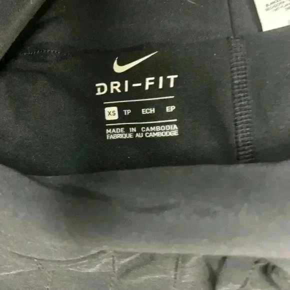 Nike Black Dri-Fit Court Victory Tennis Skirt Size XS (RARE!) - Picture 4 of 6